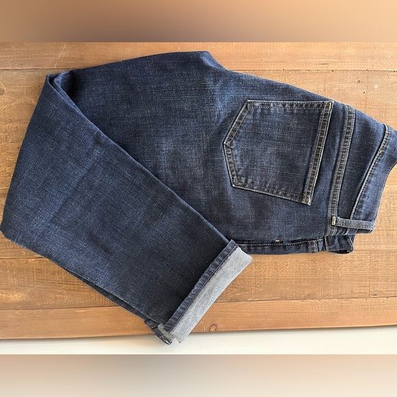 Gap Mid Rise Girlfriend Jeans - Picture 3 of 13